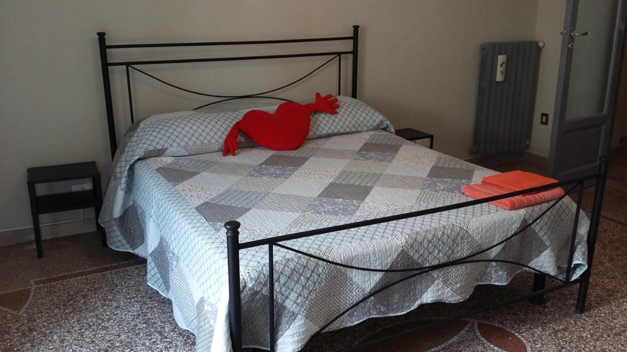 I Colori Di Napoli Apartment Luaran gambar